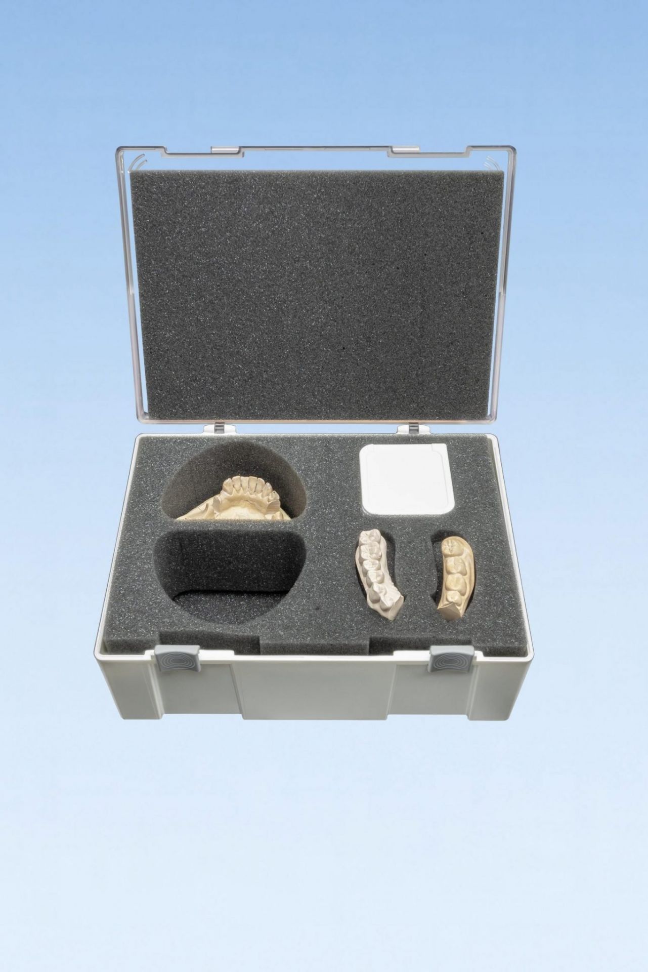 Neue Versand und Präsentationsboxen für DentalBereich